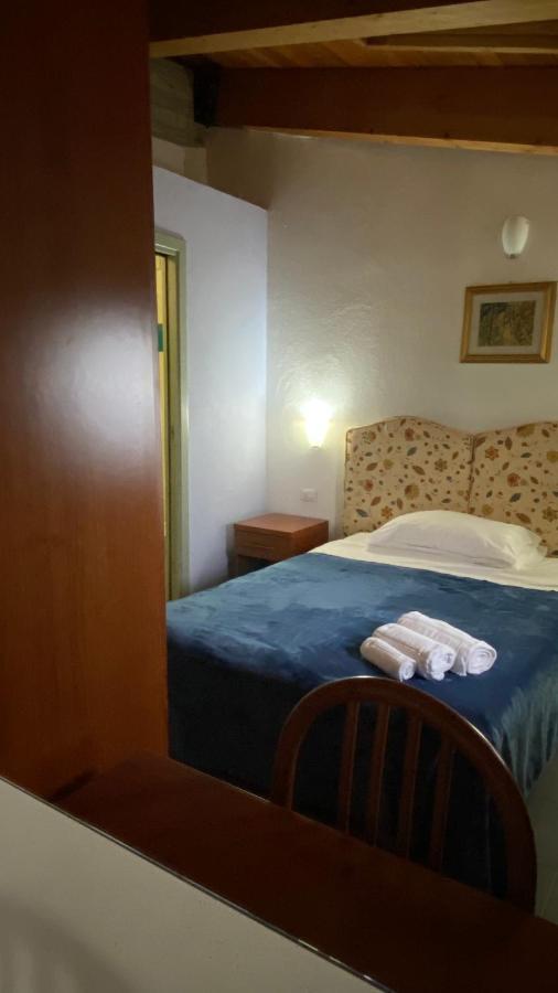 Locanda Le Ginestre Cantalupo in Sabina Buitenkant foto